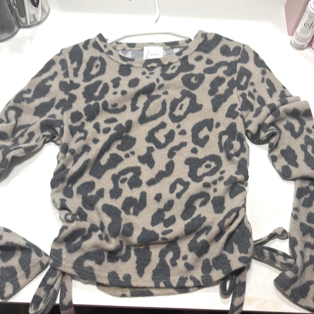 long sleeve cheetah print top